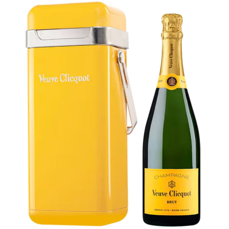 Veuve Clicquot Brut Champagne With Portable Cooler Gift Box 750ml
